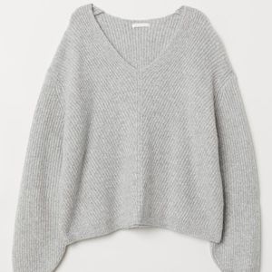 NEW H&M Light Grey V-neck Sweater NWOT